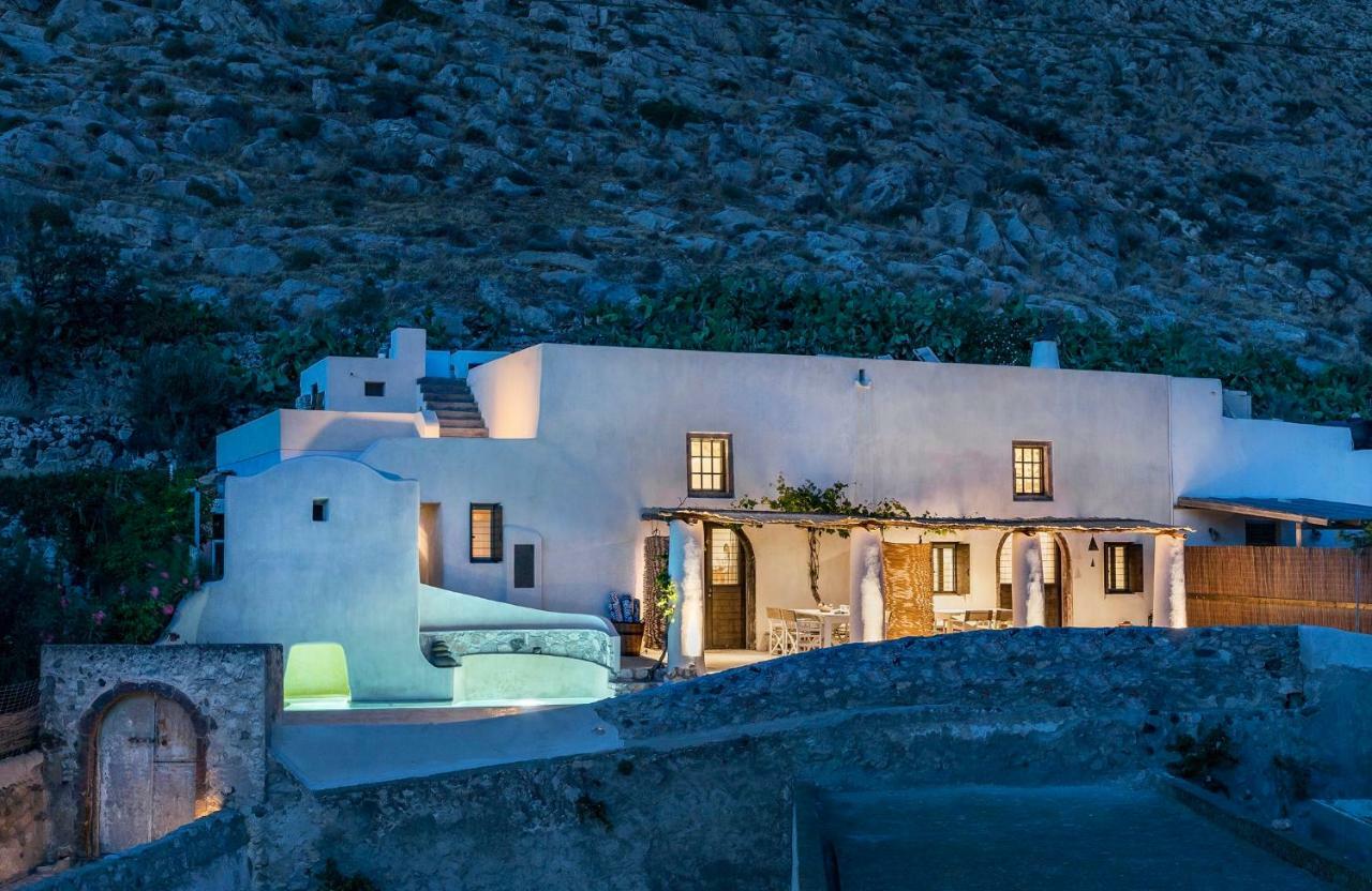 Canava Villas #2 In Santorini Private Pool Emporio  エクステリア 写真